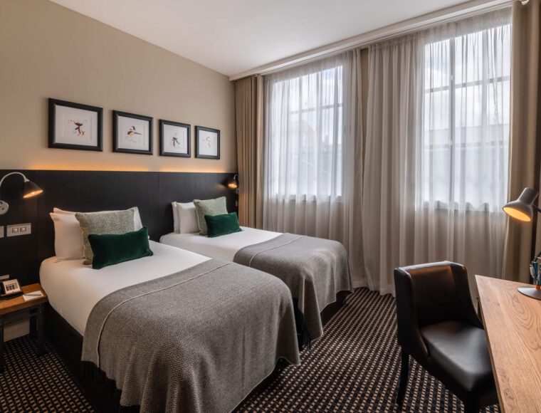 The Resident Liverpool King Twin Room