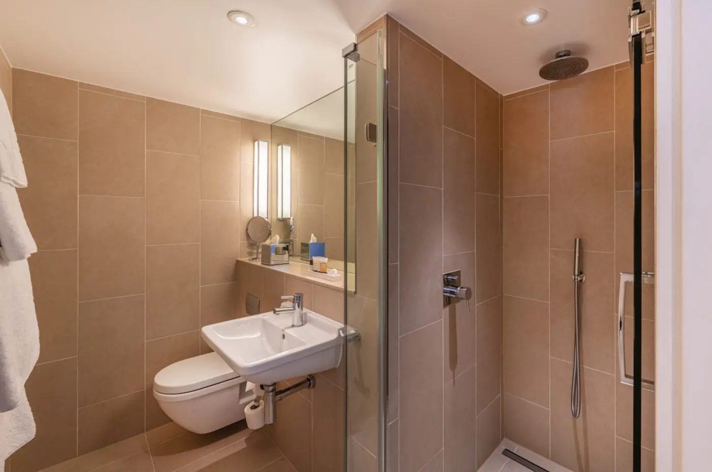 Small double bathroom with a walk-in shower, located in Victoria.