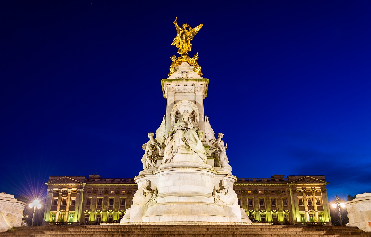 The Victoria Memorial in the evening