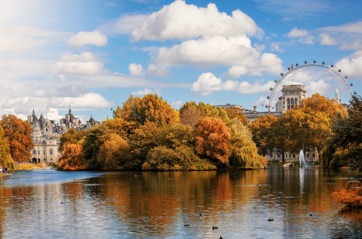 London's St James Park during Thanksgiving, autumn.